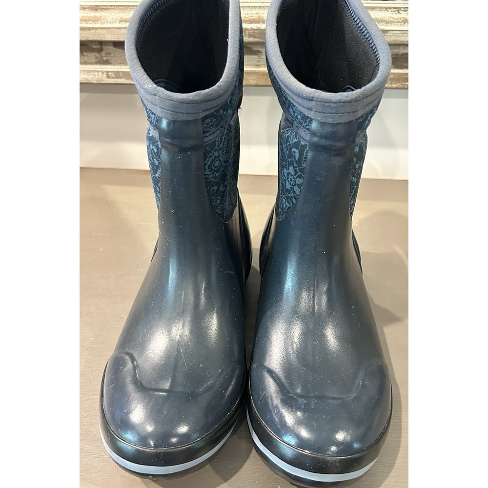 BOGS Navy Blue Plimsoll Mid Calf Floral Neo-Tec Waterproof Insulated Boots Sz 8 - Picture 4 of 10